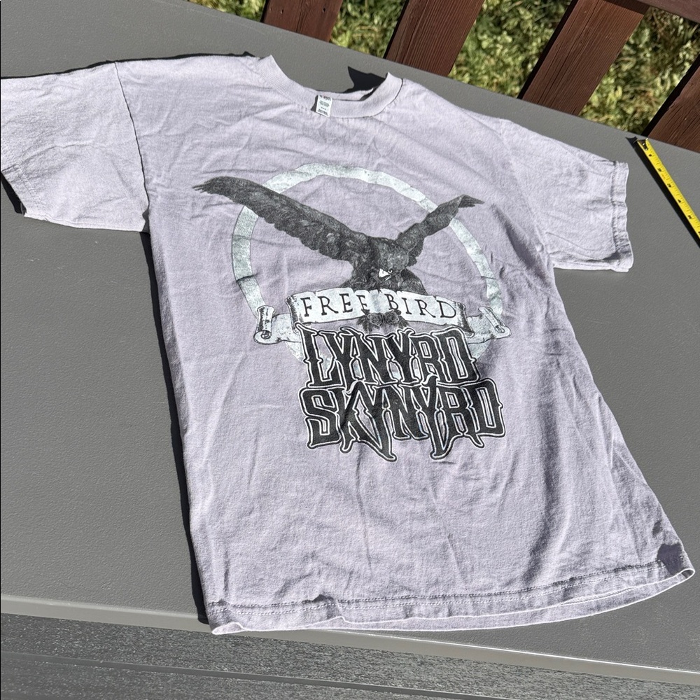 Lynyrd Skynyrd “last of the street survivors” tour 19 graphic T concert T-shirt